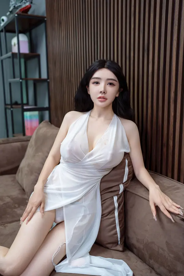 潘思沁《私购流出》